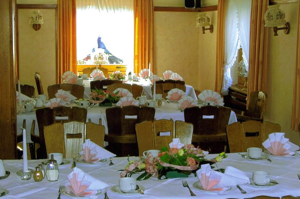 Hotel Restaurant Schmidter Bauernstube نيدغن الغرفة الصورة